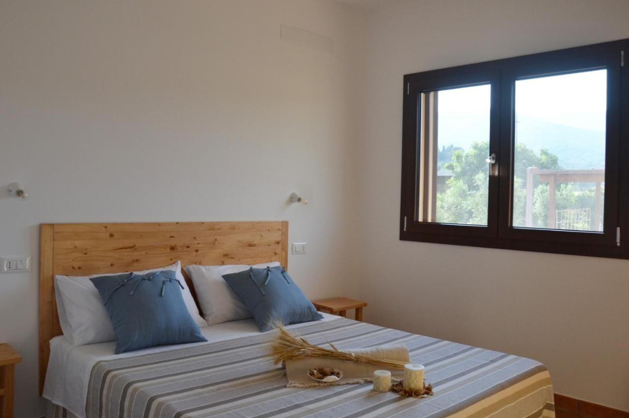 קסטליונה דלה פסקאיה Agriturismo Il Vecchio Mandorlo מראה חיצוני תמונה